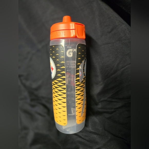 New Gatorade Pittsburgh Steelers Water Bottle Athlete Exercise - Picture 2 of 2